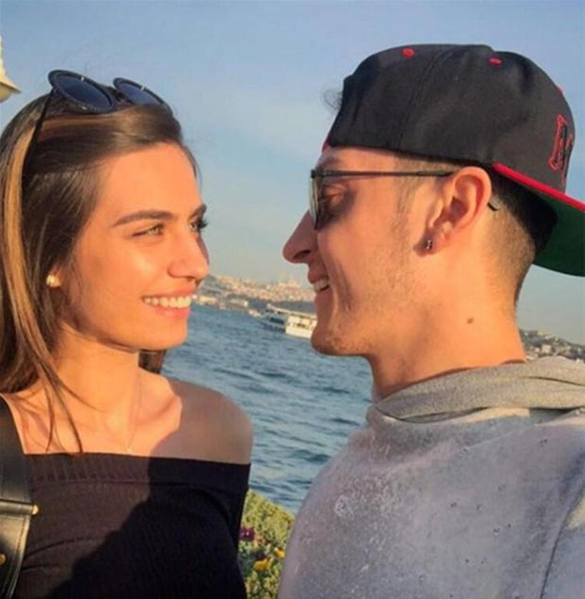 Mesut Özil - Amine Gülşe çiftinin bebeklerinin cinsiyeti belli oldu