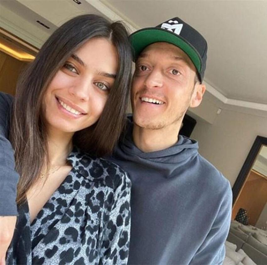 Mesut Özil - Amine Gülşe çiftinin bebeklerinin cinsiyeti belli oldu