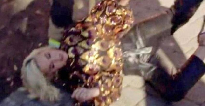 Katy Perry program çekimi sırasında bayıldı