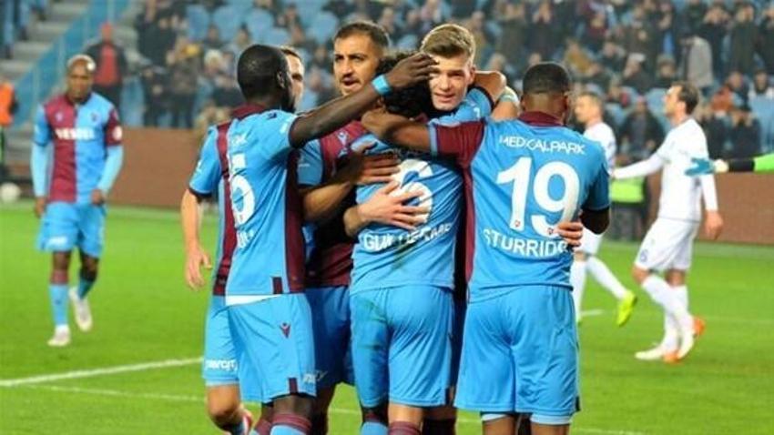 Galatasaray kazandı, zirve karıştı! Süper Lig puan durumu...