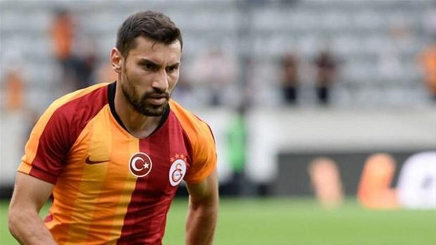 Şilan Makal ve Şener Özbayraklı nişanlandı