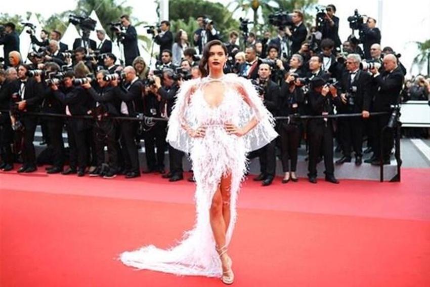 Sara Sampaio güzellik sırlarını anlattı!