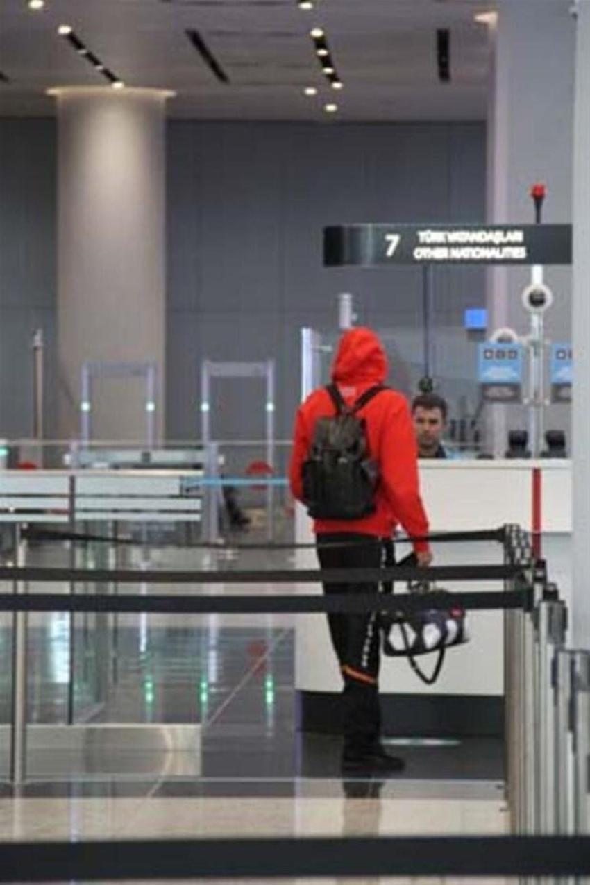 Nzonzi transfer için Paris'e gitti