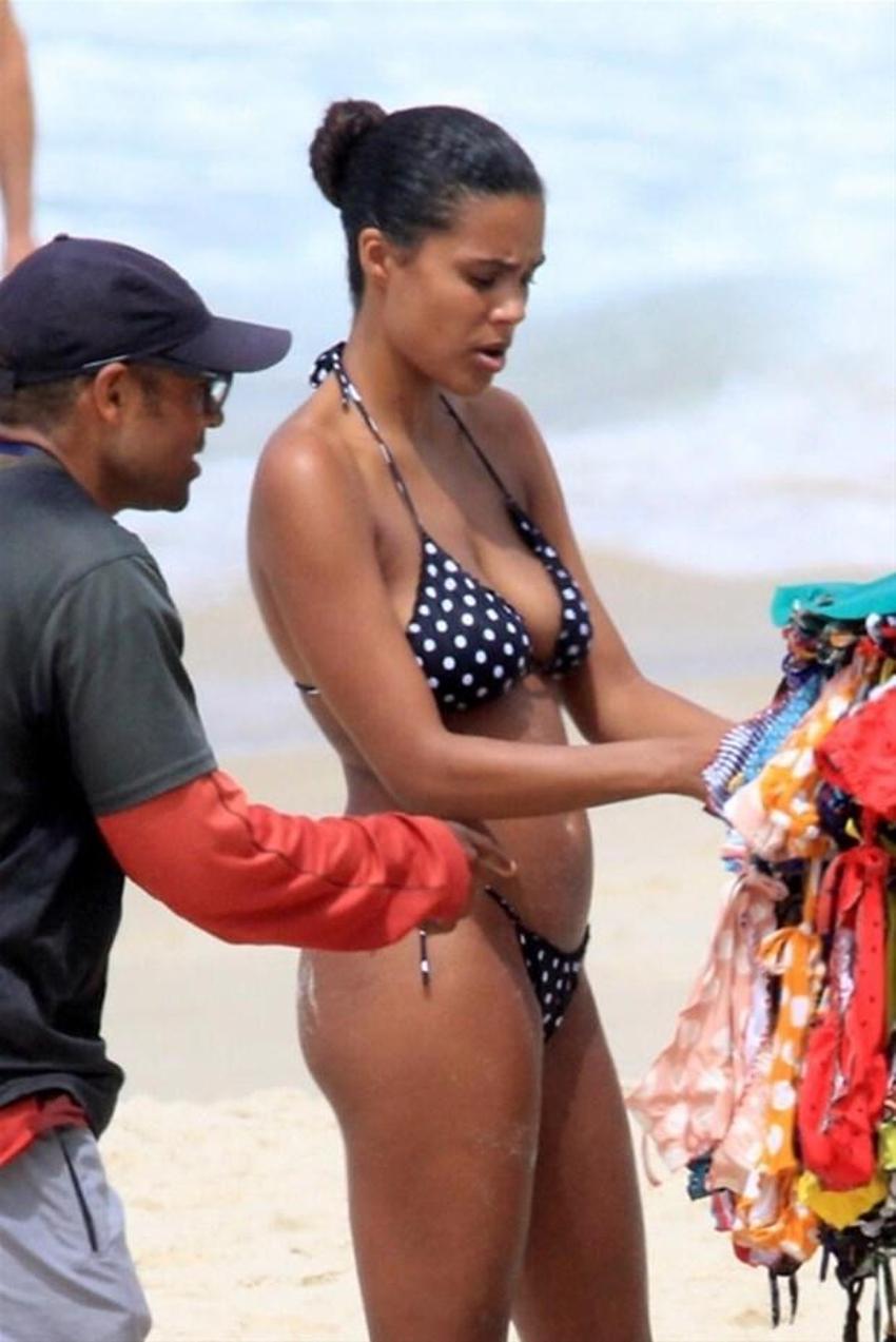 Tina Kunakey