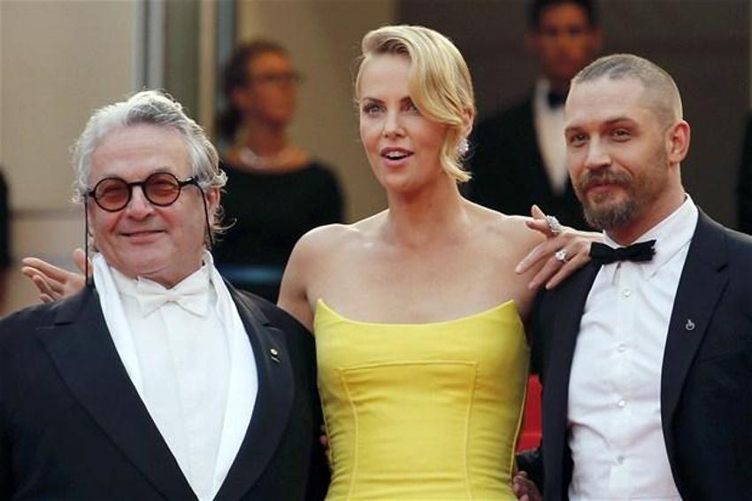 Charlize Theron’a tuhaf teklif: "Burnumla seviş"
