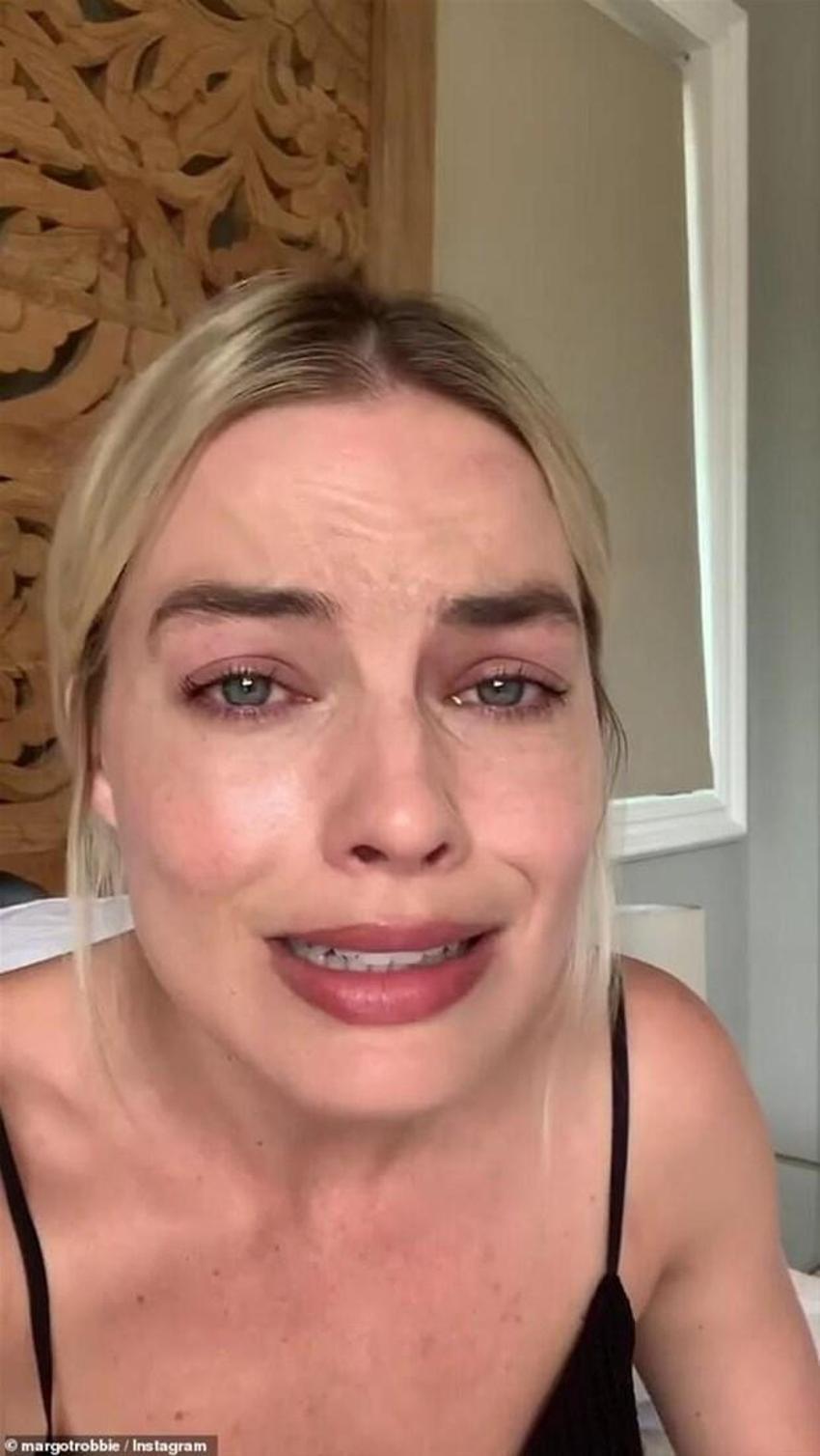 Margot Robbie gözyaşları içinde yalvardı!
