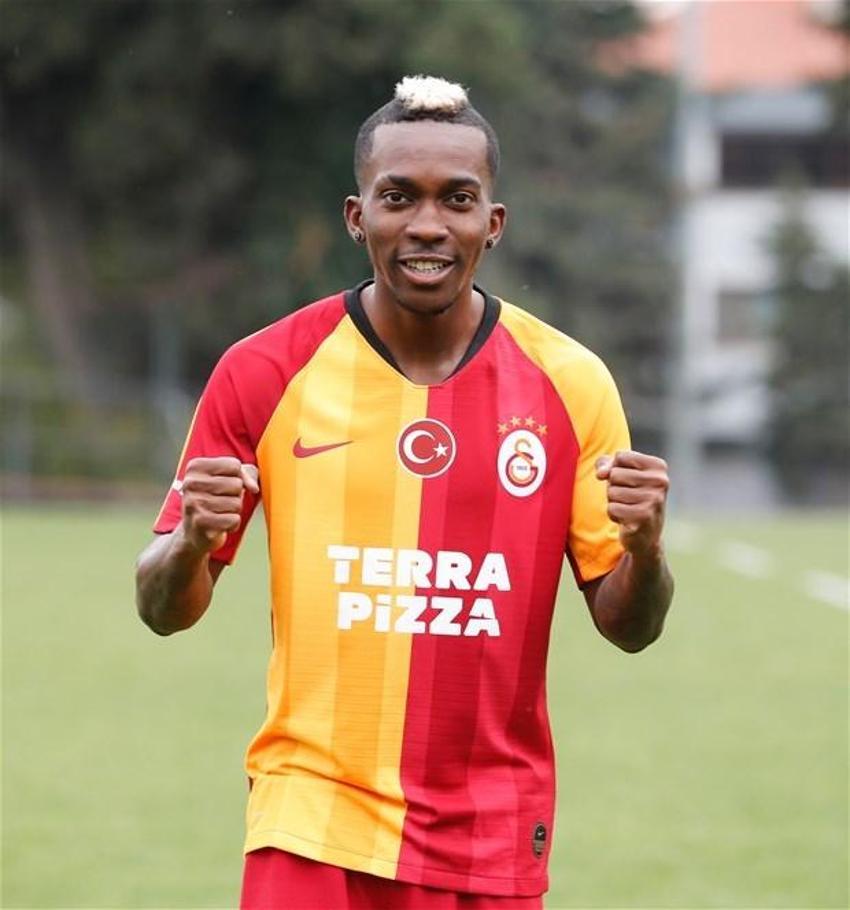 Galatasaray'a sürpriz transfer: Simon Kjaer...