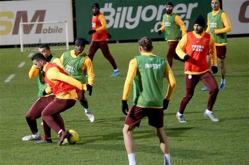 Galatasaray'a sürpriz transfer: Simon Kjaer...