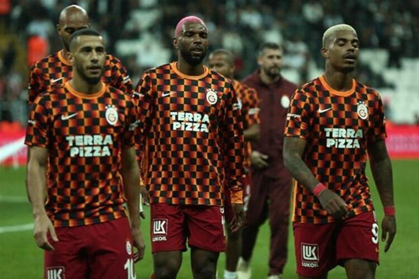 Galatasaray'a sürpriz transfer: Simon Kjaer...