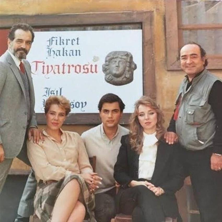 Ünlü isimlerden tbt paylaşımları!