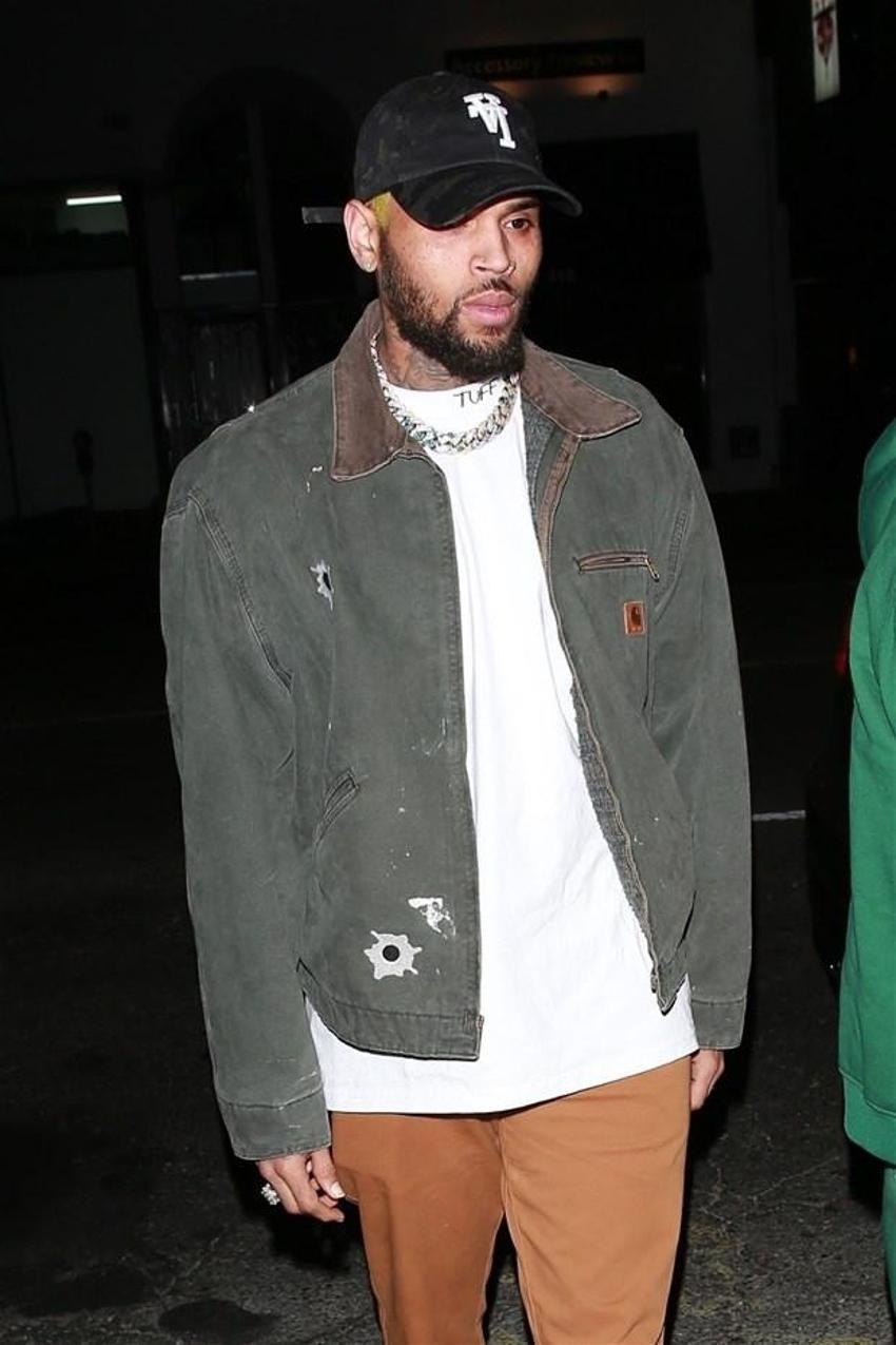 Rapçi Chris Brown kişisel eşyalarını satışa çıkardı