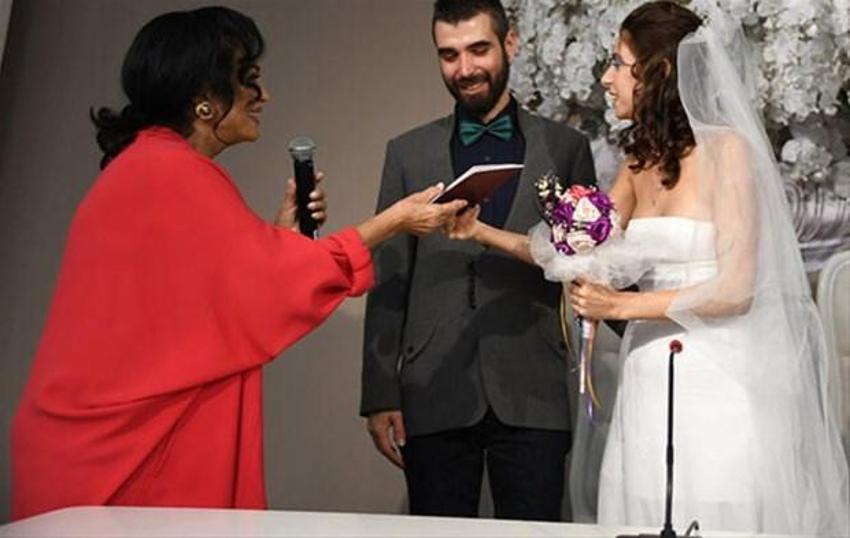 Zeynep Casalini kızını evlendirdi