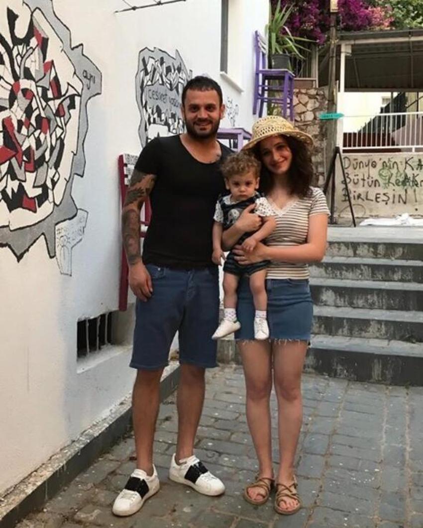 Kırgın Çiçekler'in Songül'ü ticarete atıldı