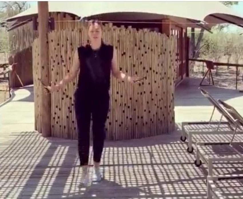 Sharapova çalışmayı bırakmıyor!