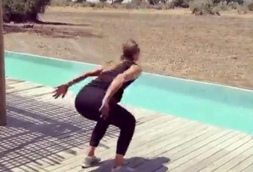 Sharapova çalışmayı bırakmıyor!