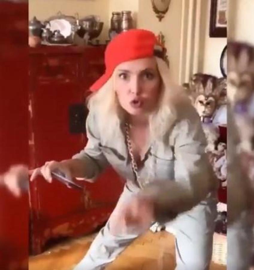 Seda Akgül rap yaptı!