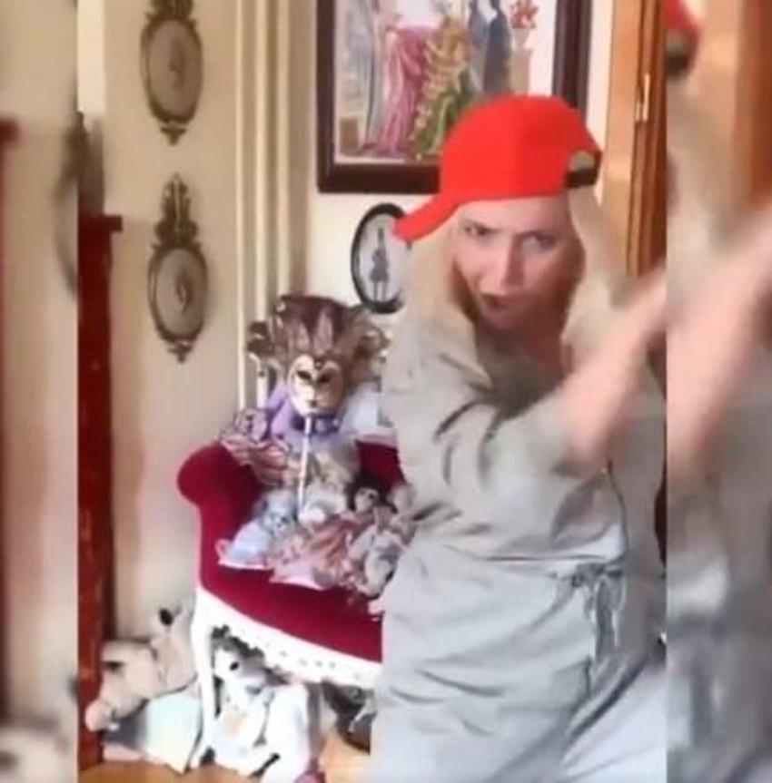 Seda Akgül rap yaptı!