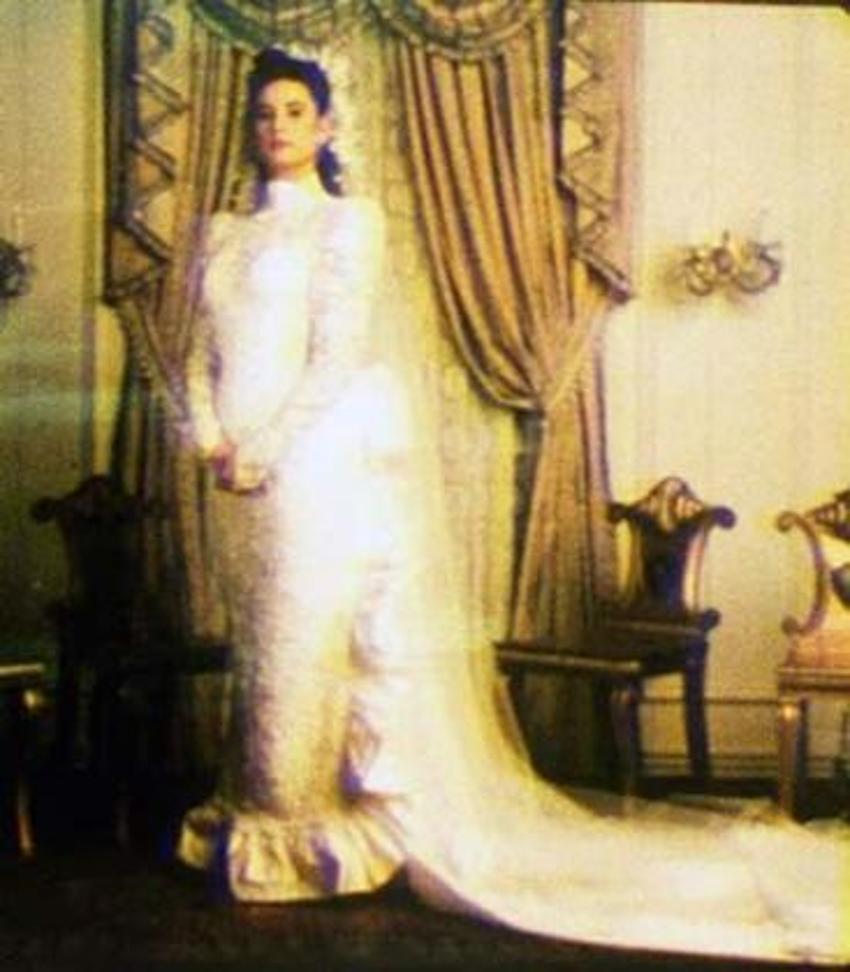 Demi Moore 40 yıl sonra itiraf etti! '15 yaşındayken para karşılığında...'