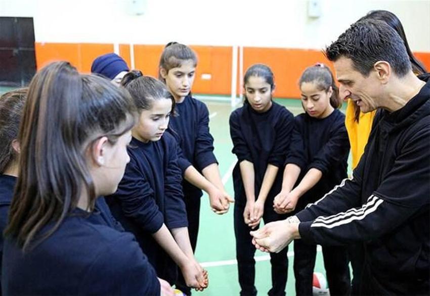 Demet Akalın'ın tweeti olay olmuştu! Giovanni Guidetti'nin ilginç Türkiye macerası...