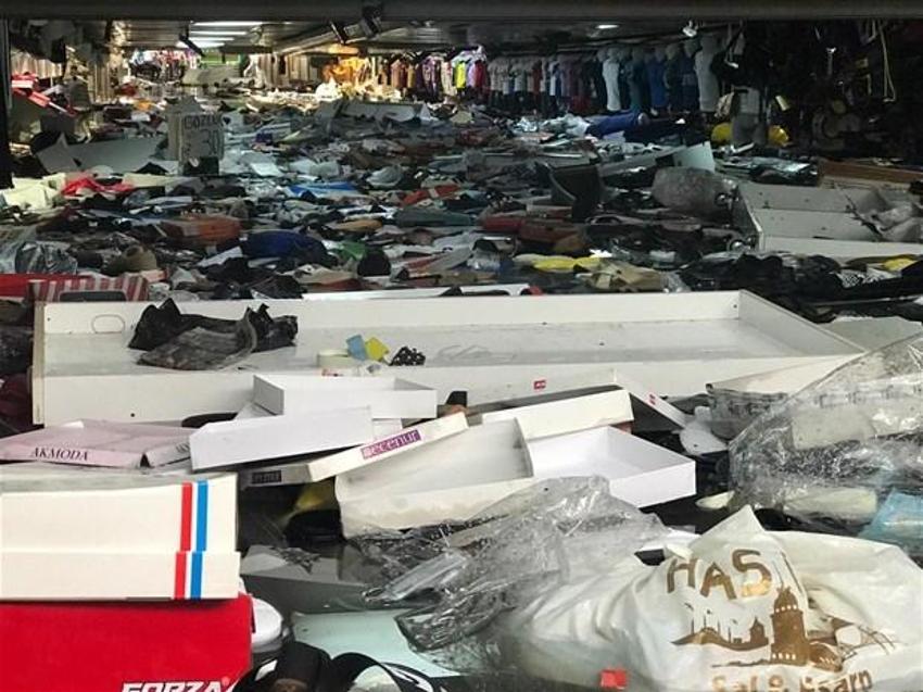 Yağmur İstanbul'da hayatı böyle felç etti