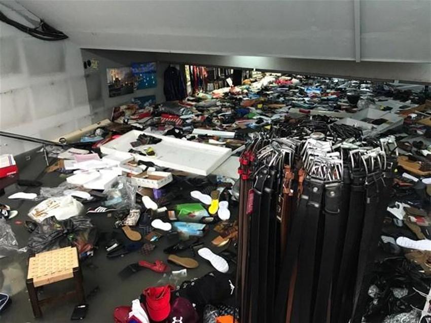 Yağmur İstanbul'da hayatı böyle felç etti