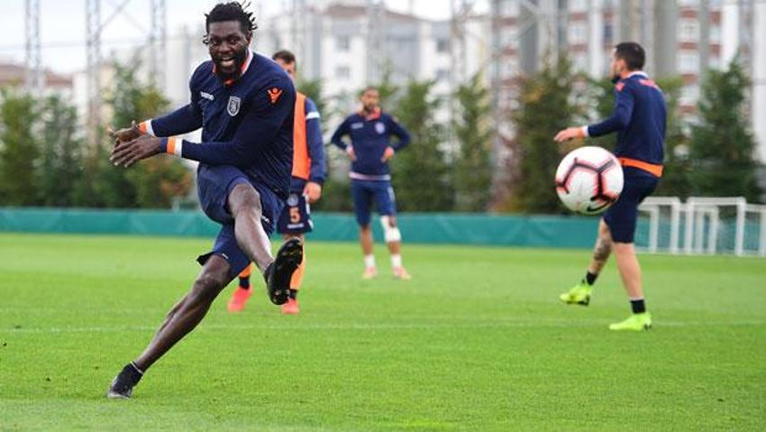 3 bomba birden! Adebayor...
