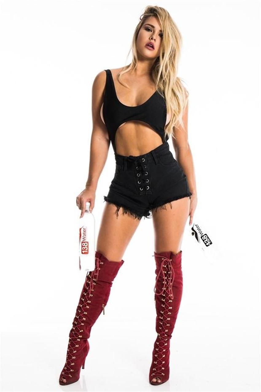 Kinsey Wolanski