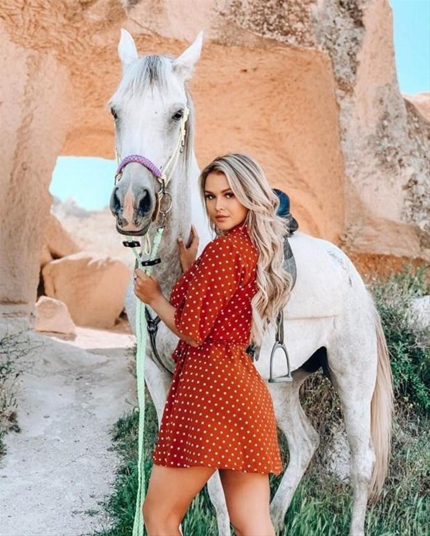 Kinsey Wolanski