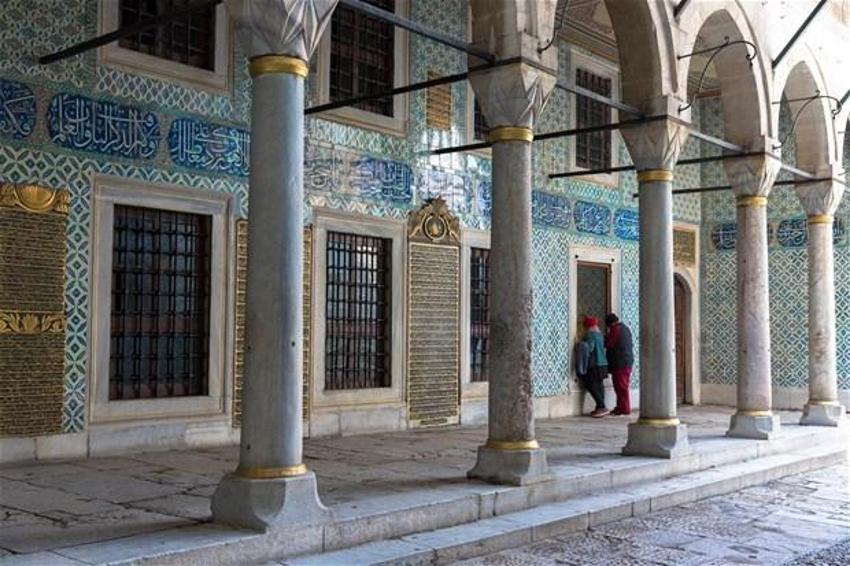 Topkapı Sarayı'ndaki Kutsal Emanetler