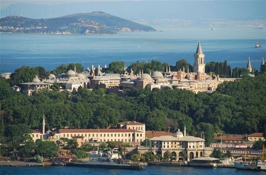Topkapı Sarayı'ndaki Kutsal Emanetler