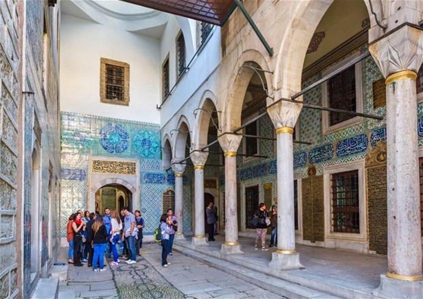 Topkapı Sarayı'ndaki Kutsal Emanetler