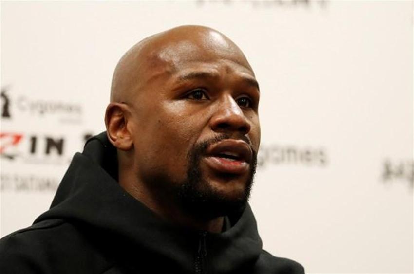 Floyd Mayweather bu sefer izleyici