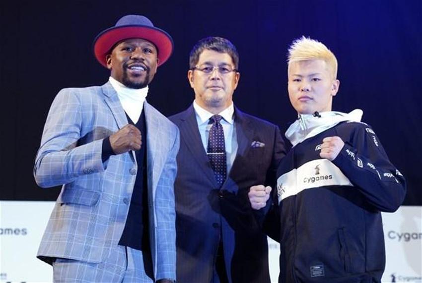 Floyd Mayweather bu sefer izleyici