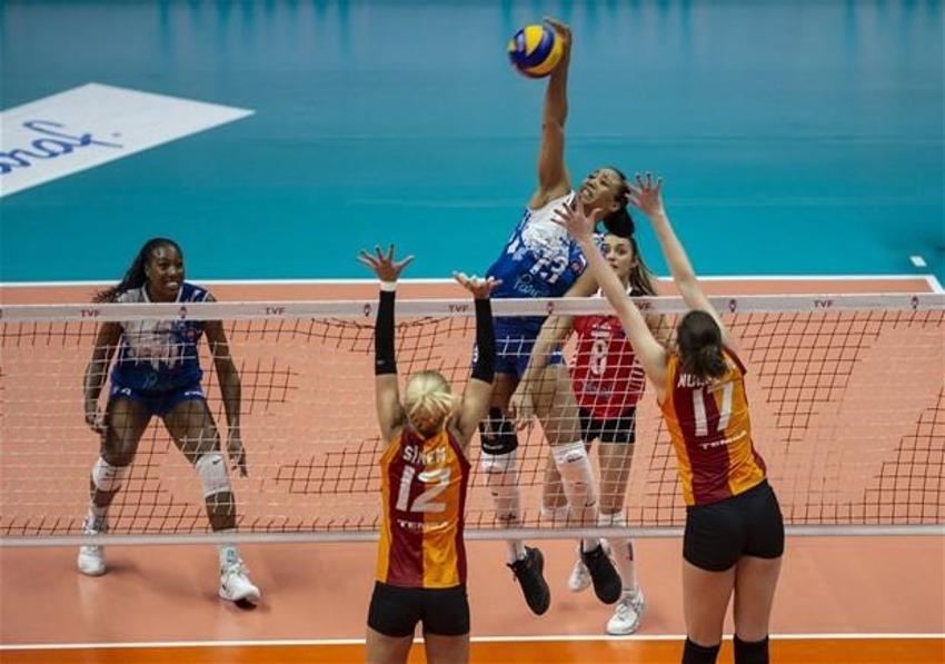 Galatasaray'ın güzel voleybolcusu Sinem Yıldız