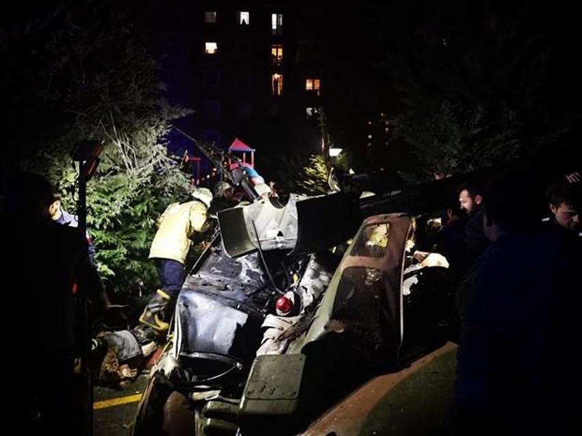 İstanbul Çekmeköy'de askeri helikopter düştü! 4 askerimiz şehit oldu