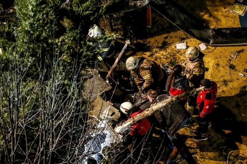 İstanbul Çekmeköy'de askeri helikopter düştü! 4 askerimiz şehit oldu
