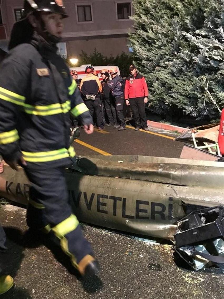 İstanbul Çekmeköy'de askeri helikopter düştü! 4 askerimiz şehit oldu
