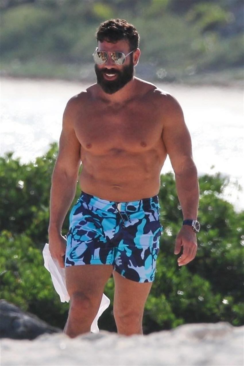 Instagram'ın kralı Dan Bilzerian