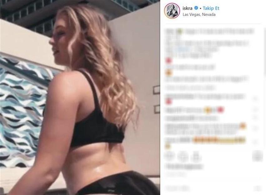 Iskra Lawrence`ın havuz keyfi