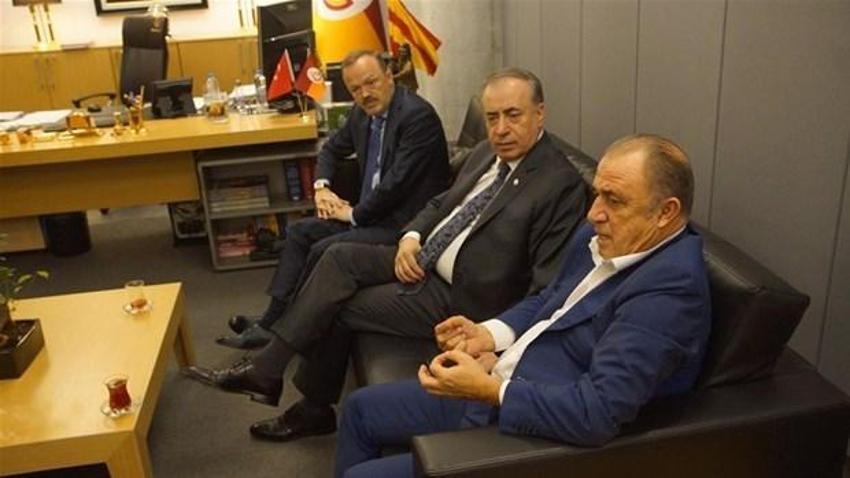 Rolando'nun menajeri G.Saray için geliyor!