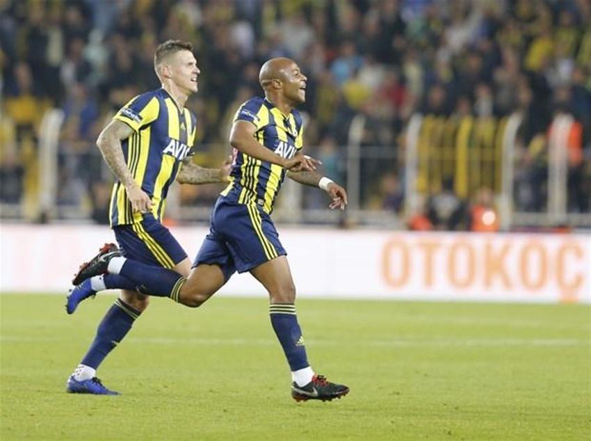 Swensea'dan Ayew açıklaması! F.Bahçe'ye...