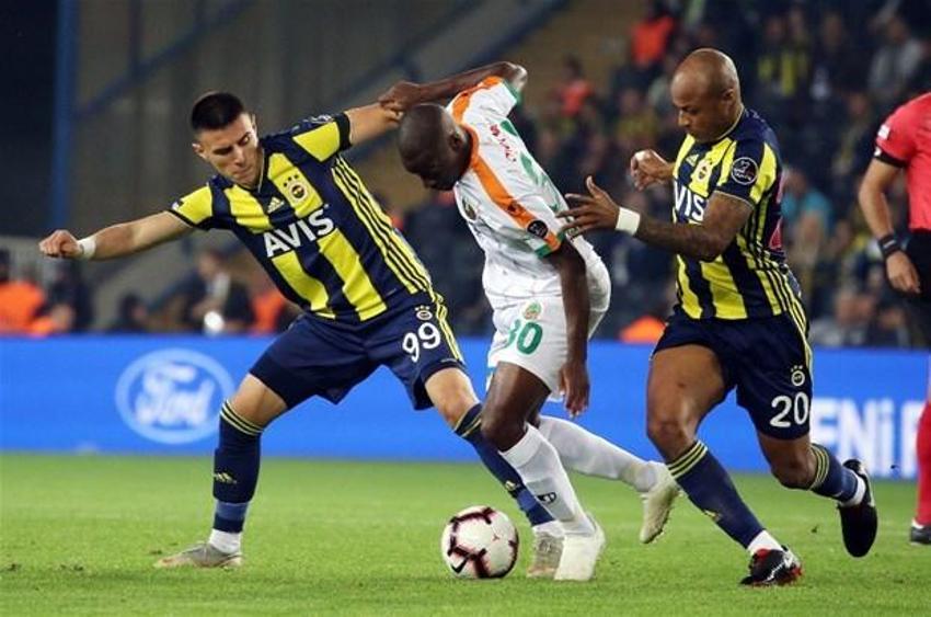 Swensea'dan Ayew açıklaması! F.Bahçe'ye...