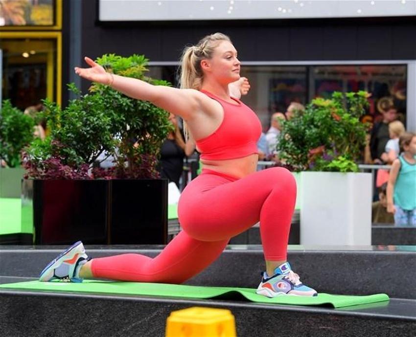Iskra Lawrence