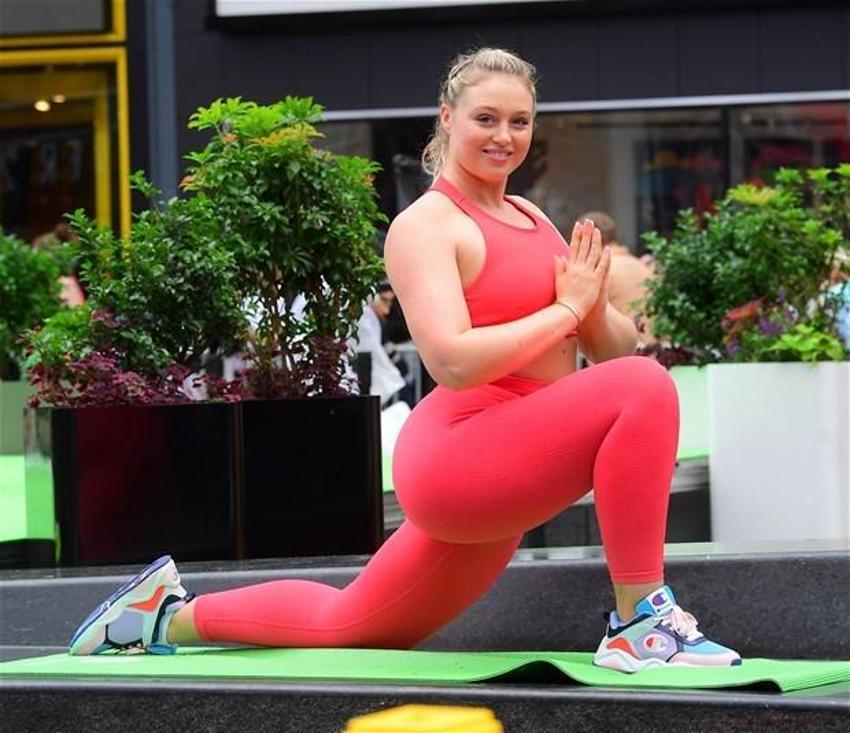 Iskra Lawrence