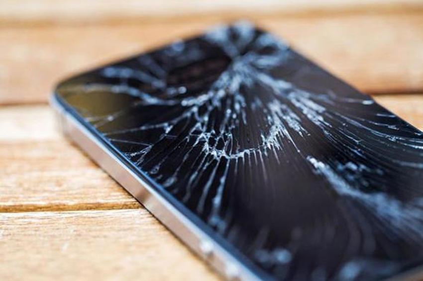 Telefon ekranı kırılanlara bomba haber