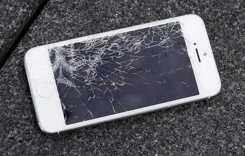 Telefon ekranı kırılanlara bomba haber