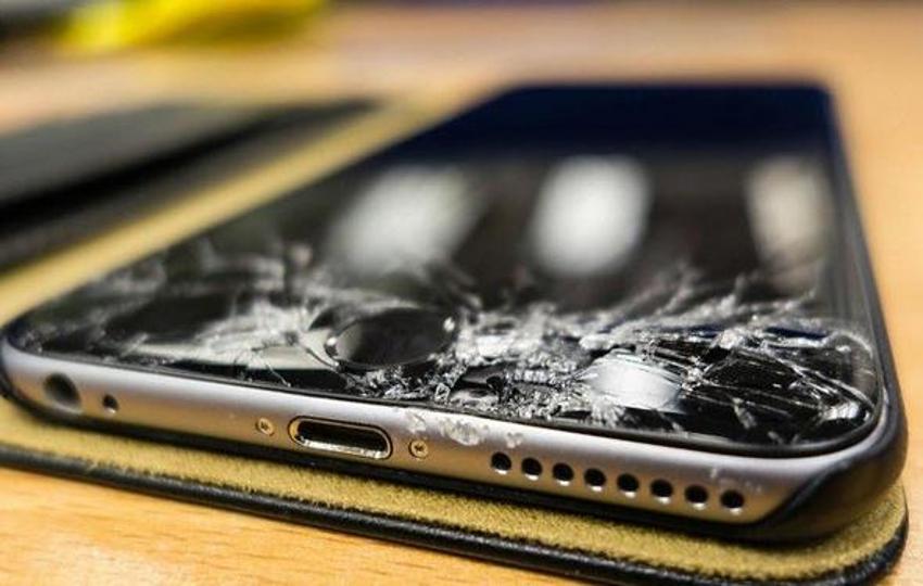 Telefon ekranı kırılanlara bomba haber