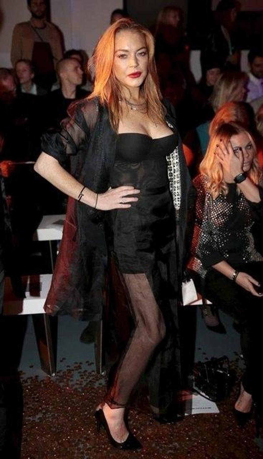 Lindsay Lohan göz kamaştırdı