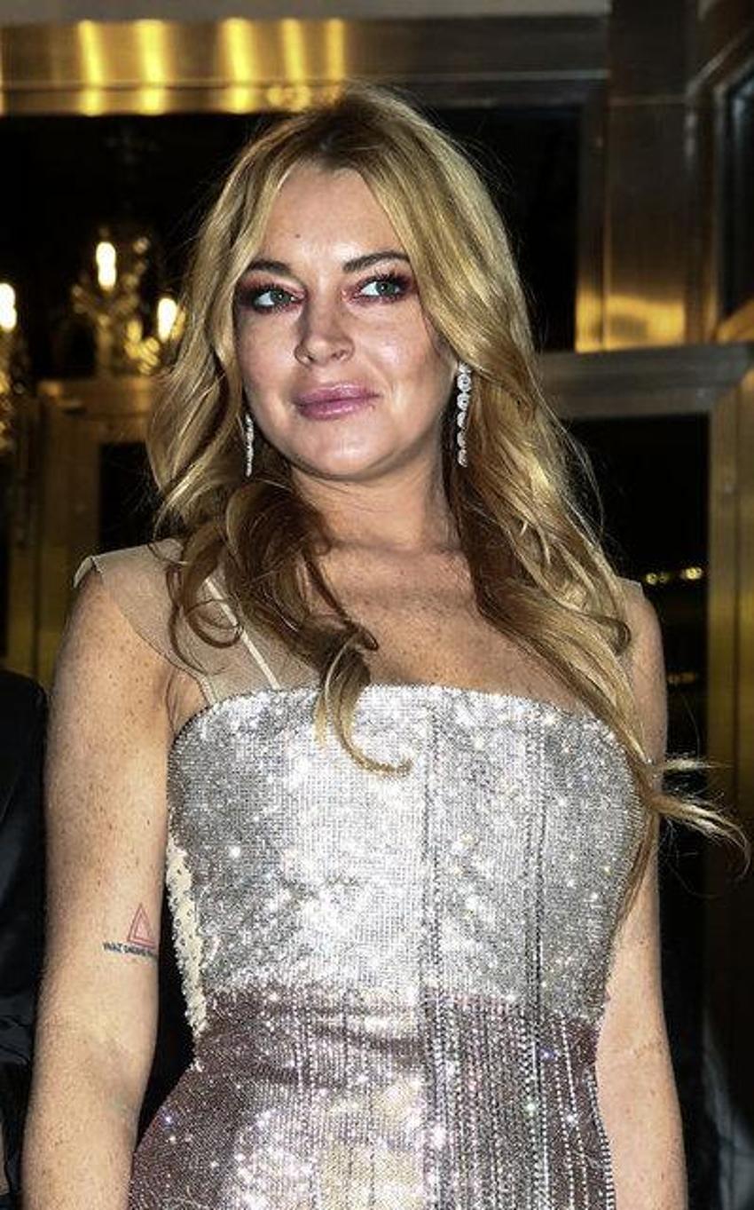Lindsay Lohan göz kamaştırdı