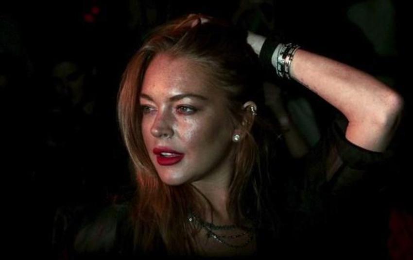 Lindsay Lohan göz kamaştırdı